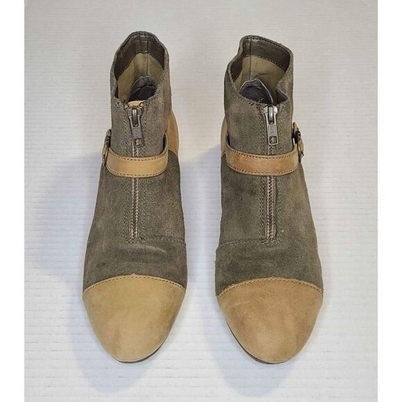 G.H. Bass & Co Womens Suede Leather Upper Front Zip/Adj Strap Booties 8M - Picture 1 of 6